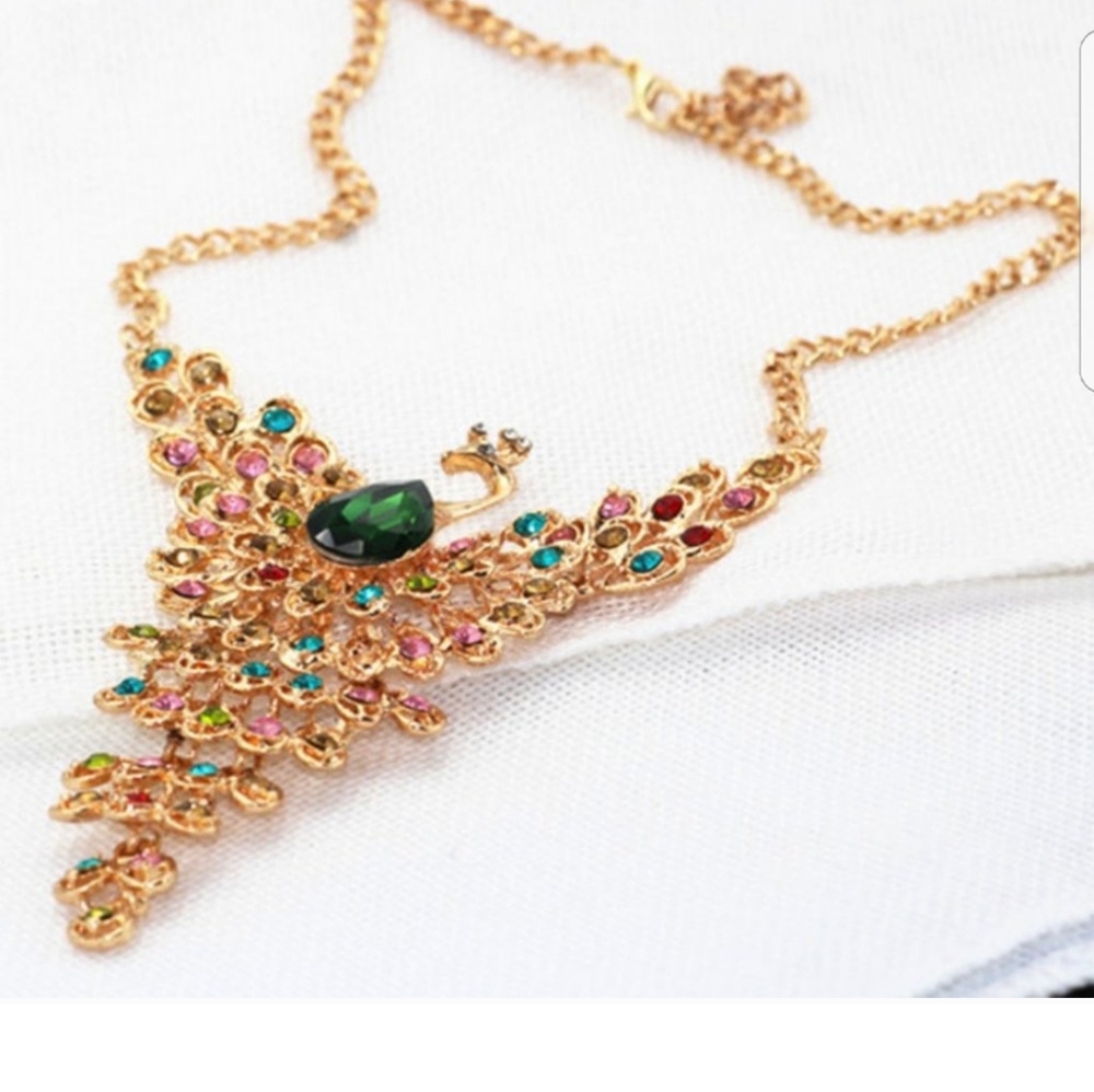Peacock necklace NWT